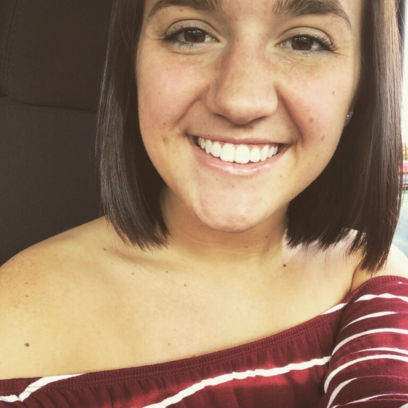 Meet your Posher, Ali - Picture 1 of 1